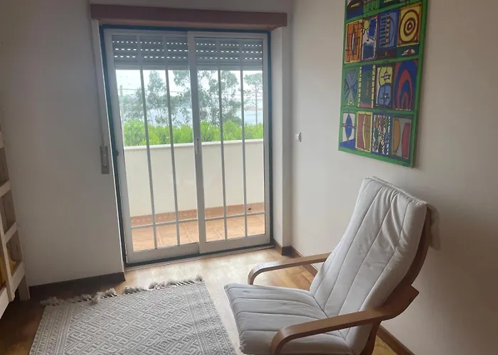 Сasa de vacaciones Casa Da Foz Do Arelho Nadadouro
